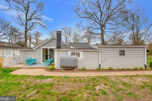 4726 Idlewilde Rd, Shady Side MD  20764-9766 exterior