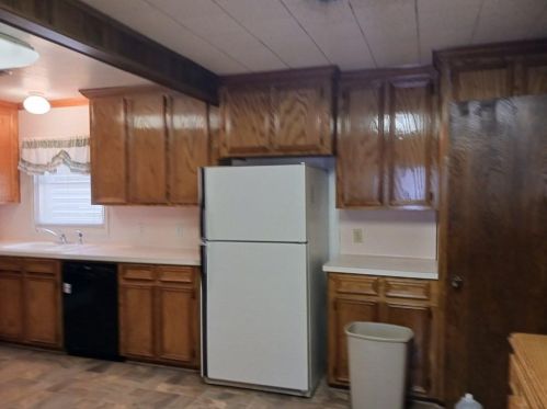 1220 San Felipe St, Angleton TX 77515-5405 exterior