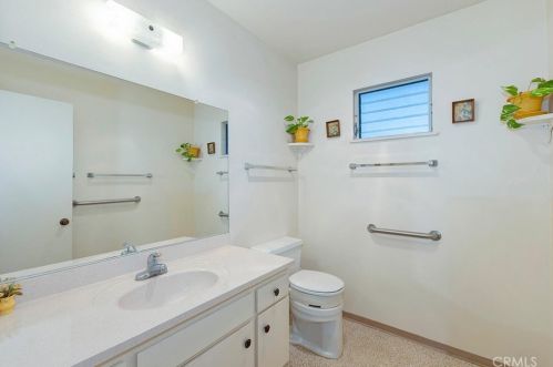 7 Butler St, Irvine CA  92612-2724 exterior
