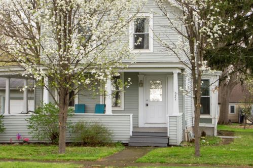 625 Church St, Hollowayville, IL 61356-1307