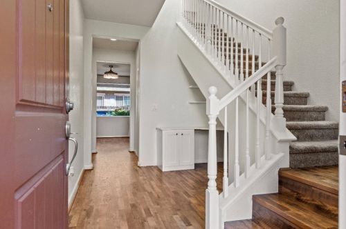 3861 Lookout Dr, Modesto, CA 95355-9018