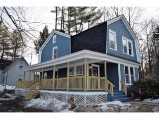 25 Wentworth St, Bridgewater, NH 03264-1420
