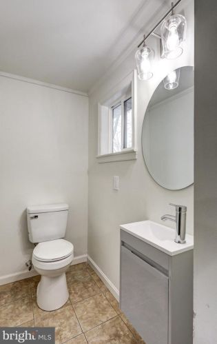 1509 Robert Rd, Lancaster PA  17601-5632 exterior