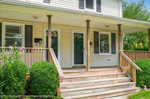 25 Carmen Pl, Tinton Falls NJ  07701-1414 exterior