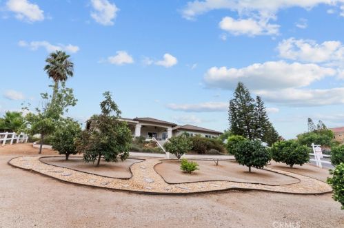 14229 Dove Cyn Dr, Riverside CA  92503-6418 exterior