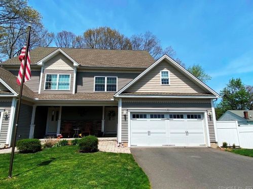 33 James Ave, Southington, CT 06489-2324