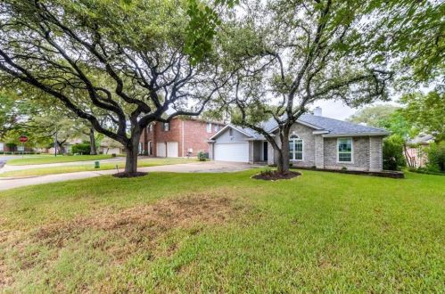 8005 Davis Mountain Cv, Austin TX  78726-4040 exterior