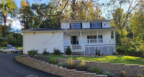 110 City View Dr, Valpo, IN 46383-6642