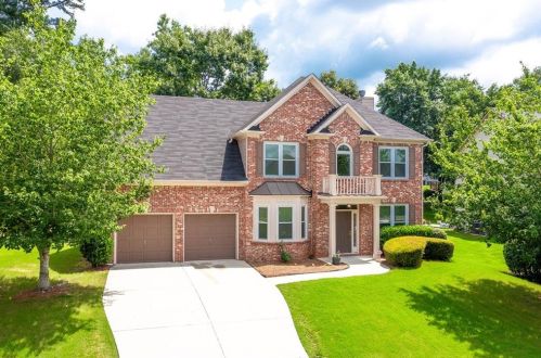 2765 Chandler Grove Dr, Buford, GA 30519-7094