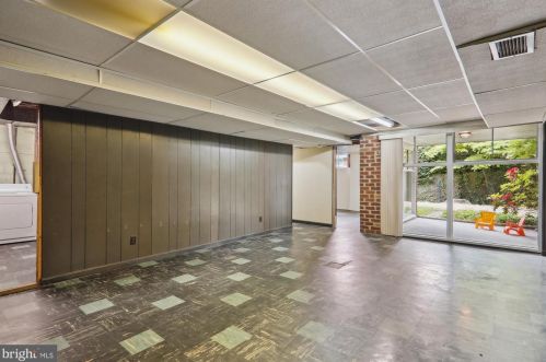 2205 Richland Pl, Silver Spring MD 20910-2331 exterior