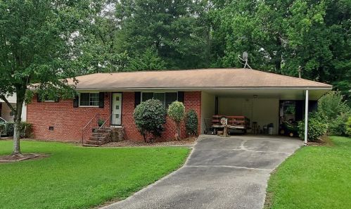 524 Sybil Ln, Marietta, GA 30067-7050