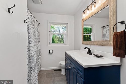 481 Cranes Gap Rd, Carlisle PA  17013-9602 exterior