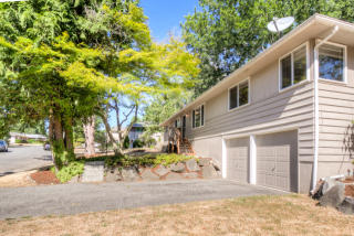 10714 194th St, Bothell, WA 98011-3044