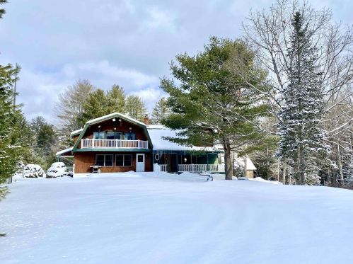 5 Broad View Ave, Danbury, NH 03230-4301
