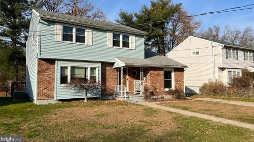107 Wellington Ave, Stratford, NJ 08084-1415