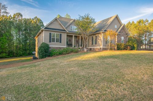 204 Thyme Leaf Way, Locust Grove, GA 30248-6622