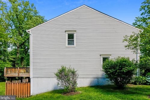 145 Kinsman View Cir, Silver Spring MD 20901-1600 exterior