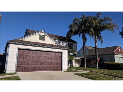 1949 Cherry Wood Ln, Colton, CA 92324-4565