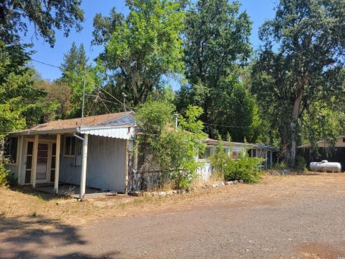 21801 Eastside Rd, Willits, CA 95490-5700