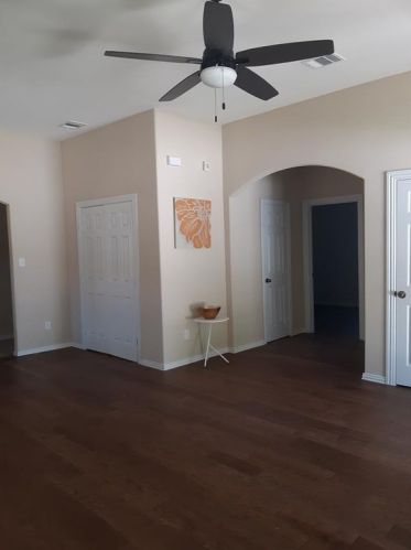 124 Glenmore St, Irving TX  75060-4333 exterior