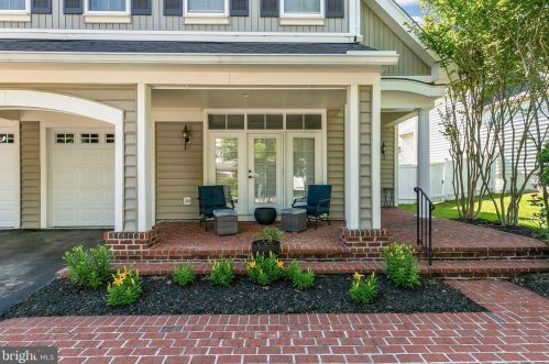 17702 Hidden Garden Ln, Ashton, MD 20861-3650