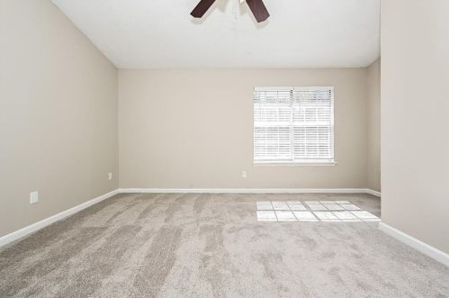 6837 Hiddenlake Dr, Rex GA  30273-2164 exterior