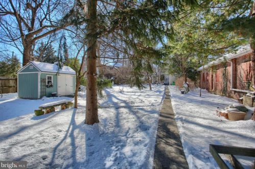 109 High St, Carlisle PA 17013-2990 exterior