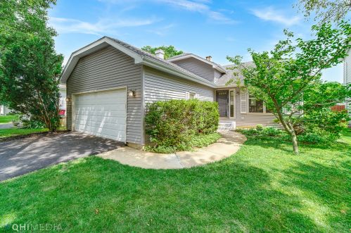 1110 Needham Rd, Naperville, IL 60563-3315