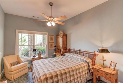 1126 Shoreline Dr, Jefferson GA  30549-2142 exterior