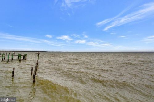 4726 Idlewilde Rd, Shady Side MD  20764-9766 exterior