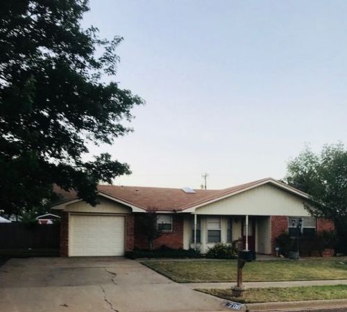 708 7 St, Wolfforth TX  79382-3239 exterior