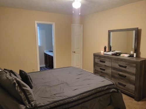2756 Northwood Ct, Marietta, GA 30060-5468