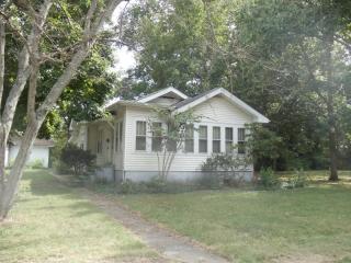 311 Wilcox St, Zeigler, IL 62999-1141
