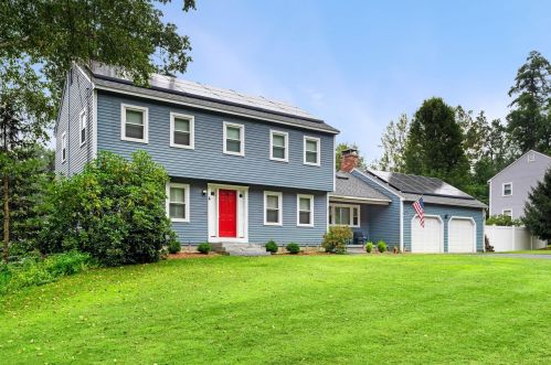 4 Tuckerwood Ct, Nashua, NH 03064-8101