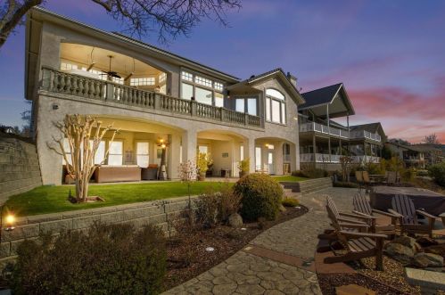 13 Sanguinetti Ct, Copperopolis, CA 95228-9459