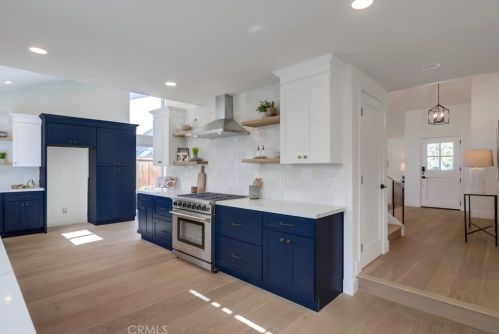 5812 Carbeck Dr, Huntington Beach CA  92648-1009 exterior