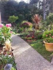 564 Paradise Rd, Salinas, CA 93907-9121