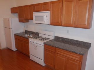 2003 32nd St, Philadelphia PA  19121-1722 exterior