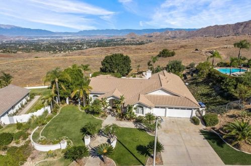 6528 Blackwood St, Riverside CA  92506-6240 exterior