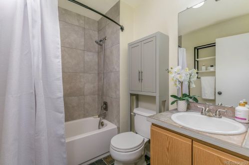 7825 Kittredge Cir, Englewood CO  80112-4644 exterior