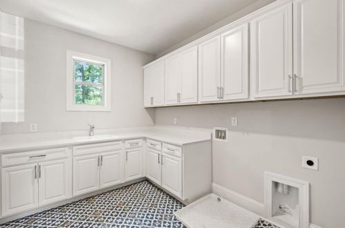 185 Grandmar Chase, Holly Springs GA  30115-6498 exterior