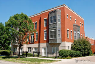 816 14th Pl, Chicago, IL 60608-2244