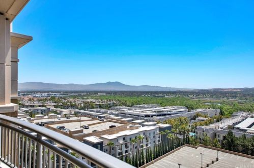 5144 Scholarship, Irvine CA  92612-5696 exterior
