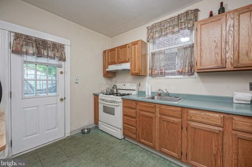 5724 Jackson St, Philadelphia PA  19148-2930 exterior