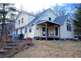 166 Jenny Davis Rd, Waterbury VT  05676-9258 exterior