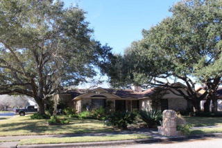 307 Teakwood Dr, Victoria, TX 77901-4745