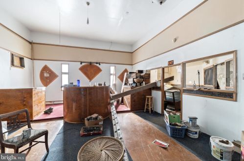 2039 Chelten Ave, Philadelphia PA 19144-2701 exterior