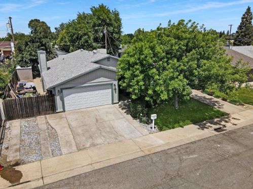 737 Dabney Ave, Rio Linda, CA 95673-2332