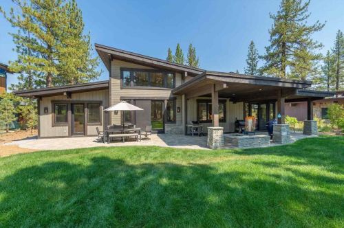 11606 Henness Rd, Truckee, CA