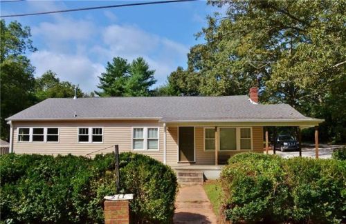 211 Georgia St, Central, SC 29630-9114